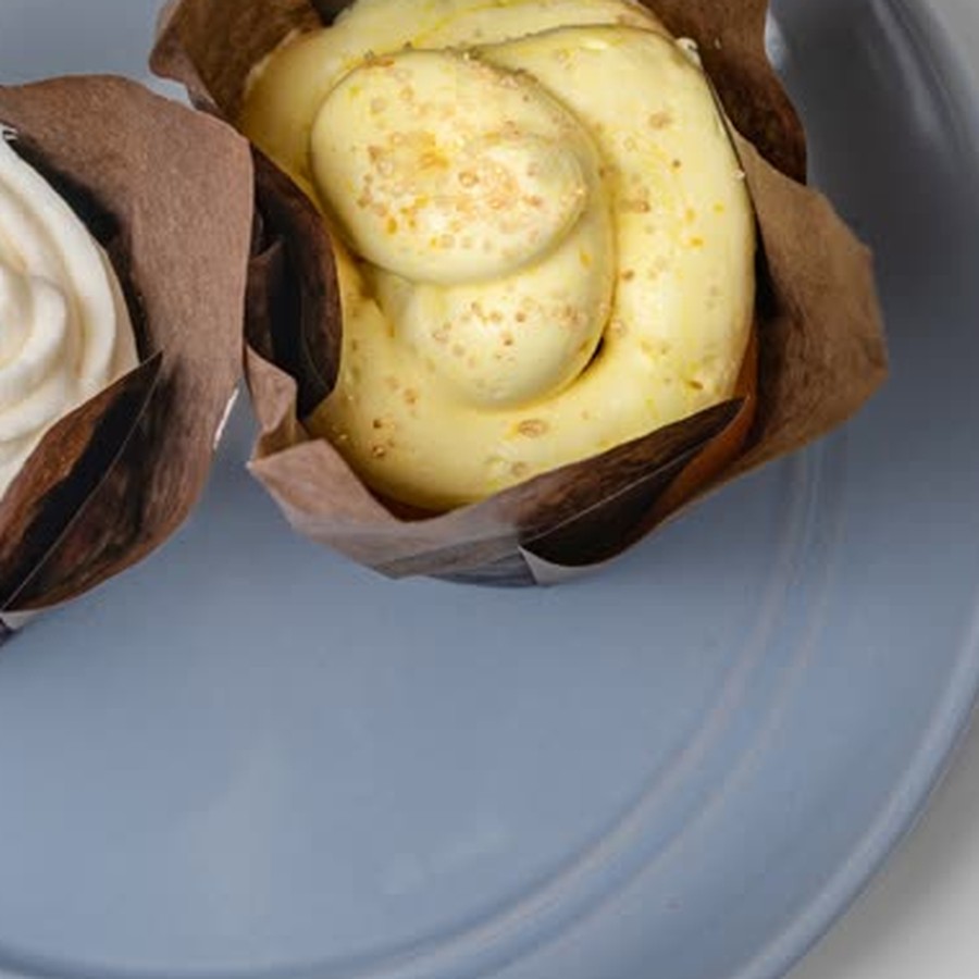 Gluten-friendly lemon cupcake