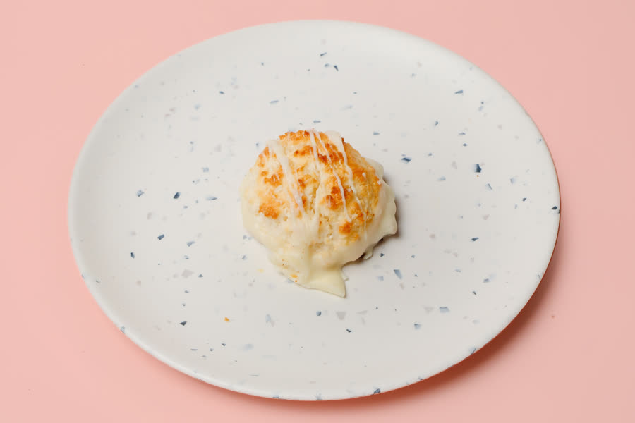 Coconut macaroon with white chocolate drizzle