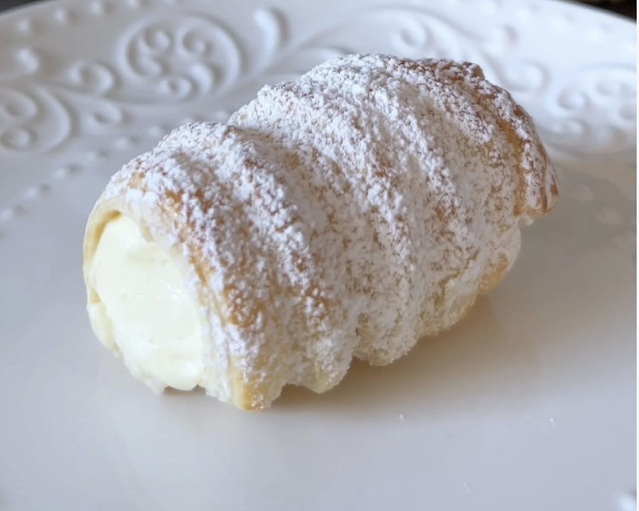 Cream Roll