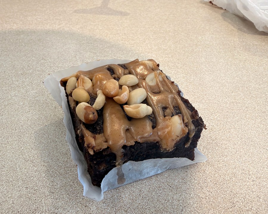 Richlea Bakery crispy peanut butter brownie topped with peanut butter and peanuts